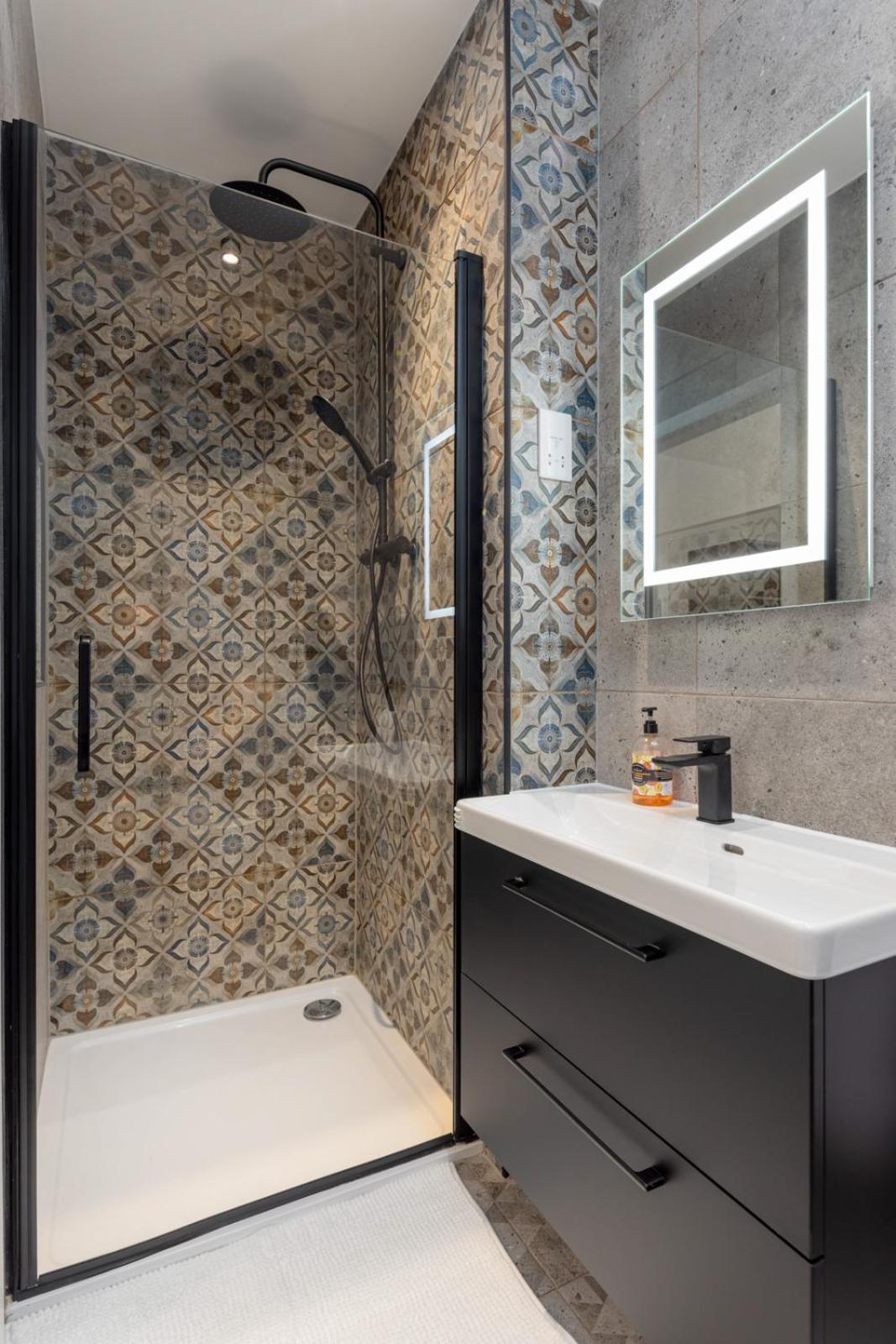 Flatzy - 16 Guests 4 En-Suite Central Apartment A Liverpool Eksteriør billede